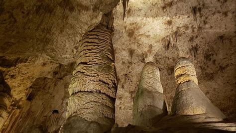 El Descubrimiento de las Cuevas de Carlsbad: Exploración Subterránea en el Siglo VI y un Tesoro Natural Olvidado por los Historiadores